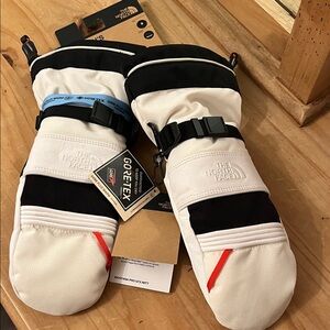 The North Face White and Black Gore-Tex Mittens